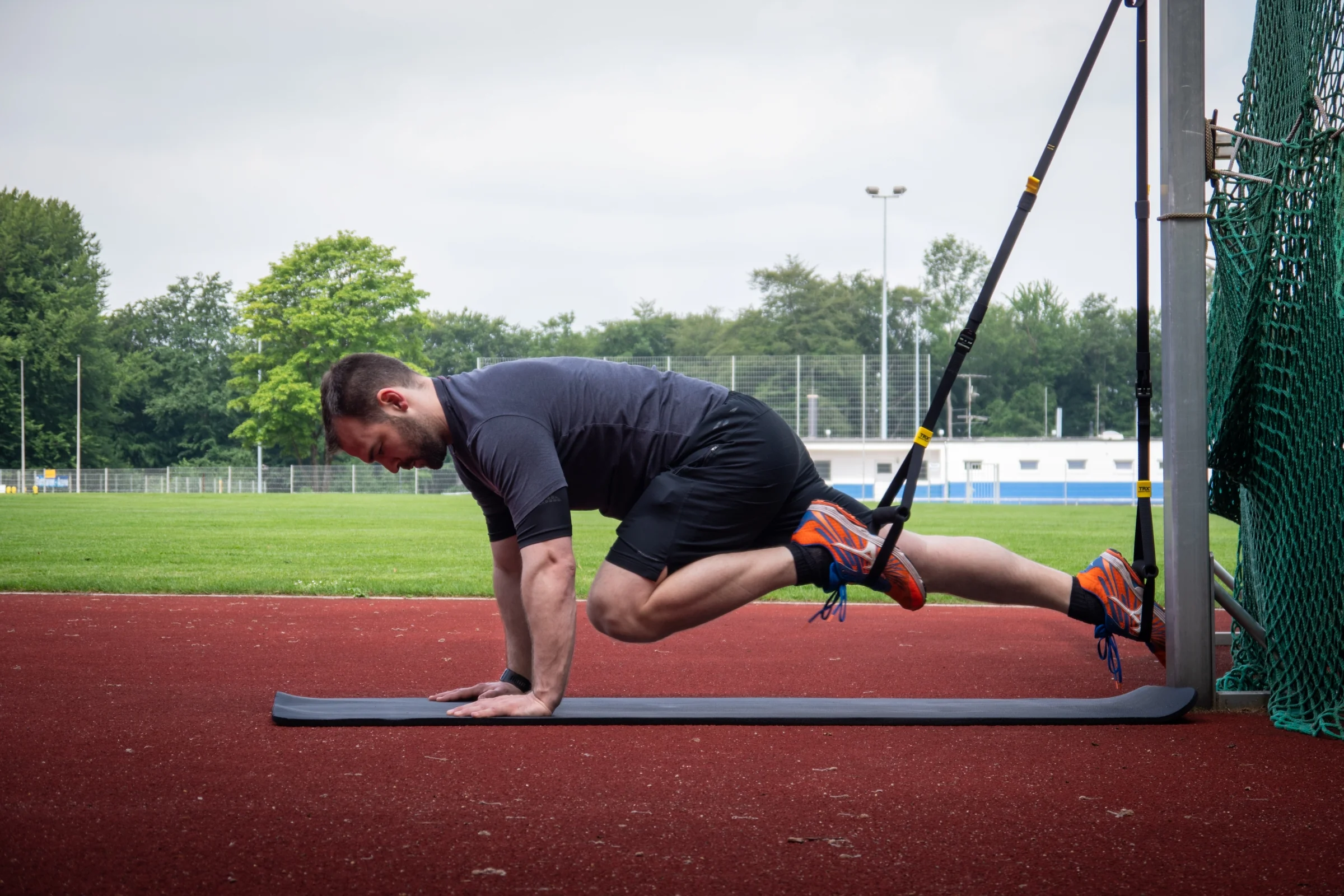 Sebastian Hoppe TRX Training Sebastian Hoppe TRX Training draußen